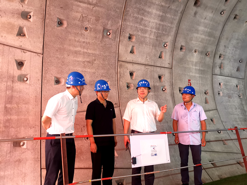 公司黨委書記、董事長錢申春到合肥軌道3號線南延線2標(biāo)項(xiàng)目檢查指導(dǎo)1