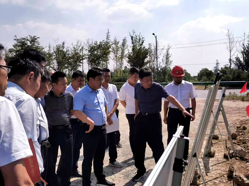 亳州市委常委、副市長左龍蒞臨亳蒙預制標調研指導